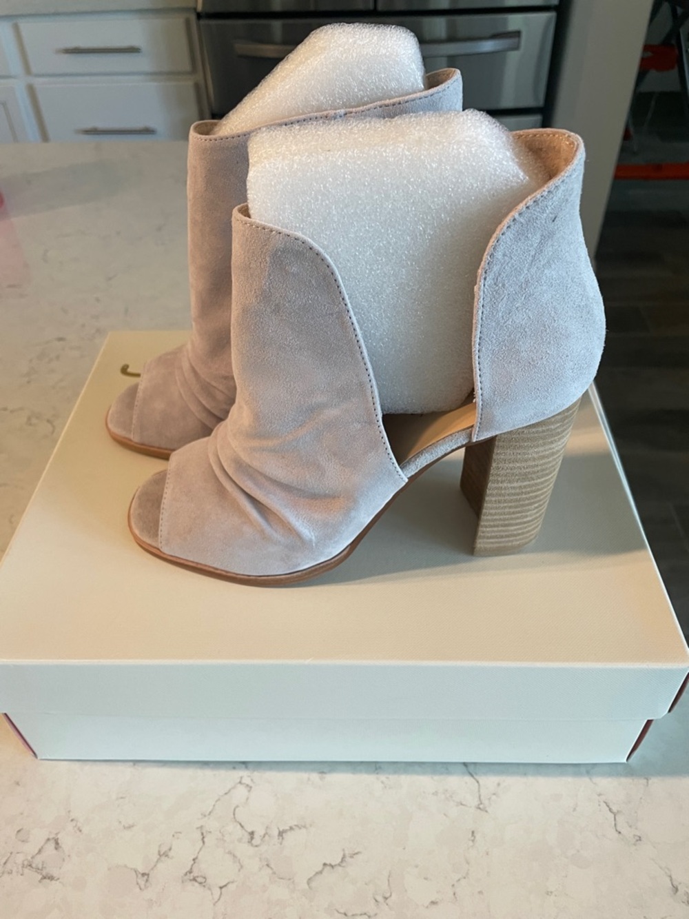 42GOLD Loyalty Peep Toe Women’s Suede Ankle Boots in Light Gray
